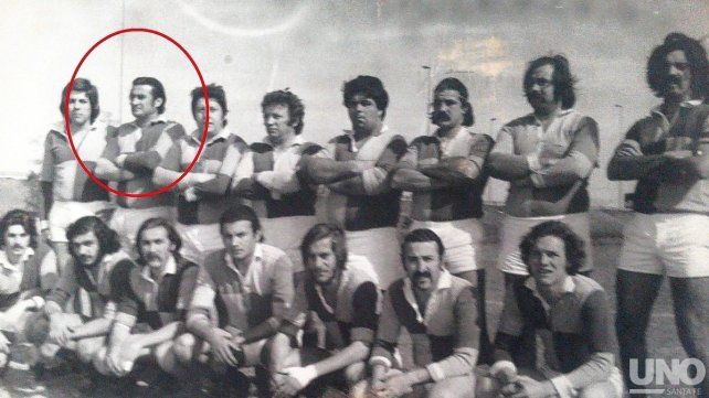 Con la camiseta del Club Náutico El Quillá, plantel con el que salieron campeones en 1971 y 1972.