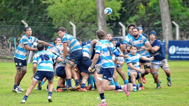 El triunfo de los remeros sobre los santafesinos por 21 a 17 en la vecina capital provincial.