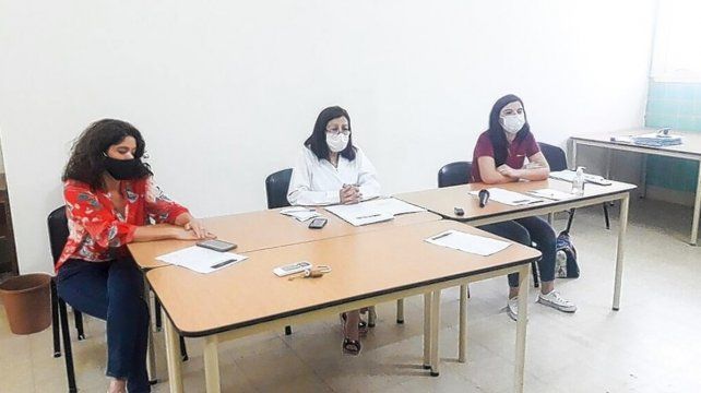 Las medidas dadas a conocer durante la conferencia de la directora del hospital, doctora Beatriz Villa, la coordinadora del programa Covid 19, Elisabet Perlman y la intendente Paula Mitre