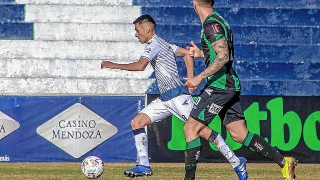 Pablo Palacio tiene chances de quedarse en Mendoza. Prensa: Independiente Rivadavia