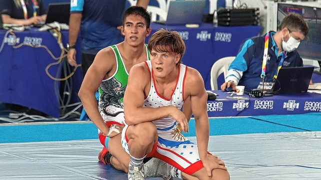 El santafesino Franco Chialanza no pudo con el mexicano Diego Mac&iacute;a y perdi&oacute; en los cuartos de lucha grecorromana por 5 a 2.