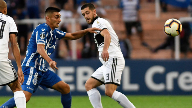 Col&oacute;n suma al volante central Fabi&aacute;n Henriquez, libre de Godoy Cruz.