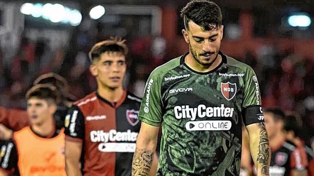 Newell's  no tiene arquero con experiencia ante la lesión de Ramiro Macagno.