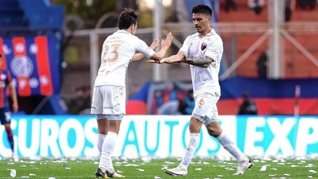 Paolo Goltz, Rafael Delgado y Facundo Farías trabajan con normalidad en Colón de cara al partido con Atlético Tucumán. ¿Qué hará Eduardo Domínguez?