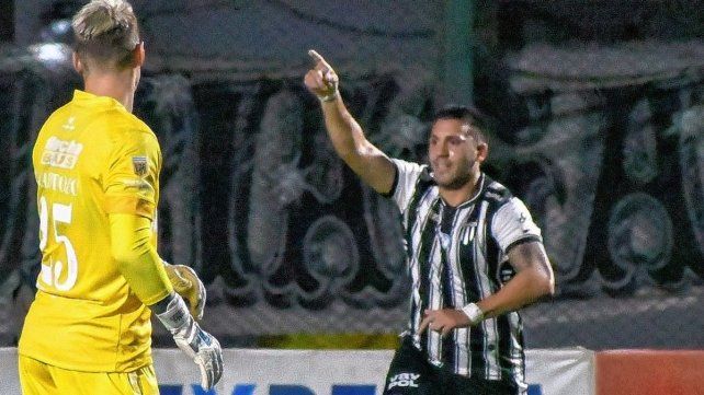 Unión volvió a quedar eliminado por un equipo del ascenso en la primera ronda de la Copa Argentina.