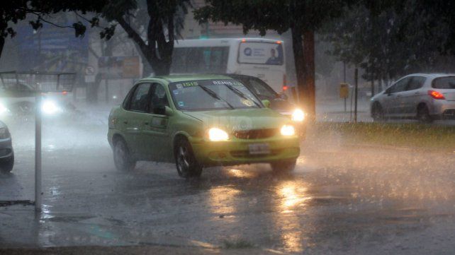 Temporal de lluvias en la ciudad de Santa Fe 