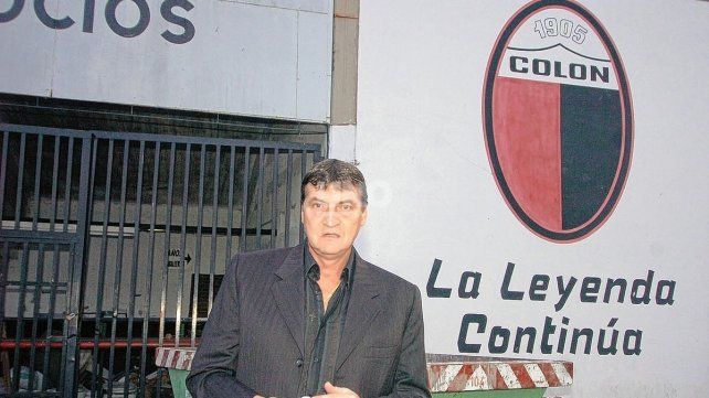 Julio Falcioni tendr&aacute; su segundo ciclo como entrenador de Col&oacute;n.
