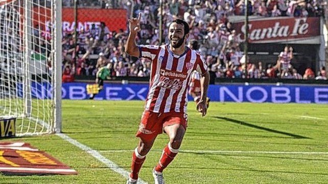 Unión había hecho una buena inversión por Lucas Gamba, quien se fue libre como ahora Acevedo, a Huracán.