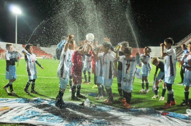 Atlético de Rafaela fue protagonista ya que logró finalizar tercero en 2010, y fue campeón en 2011, en ambos casos, en la Copa de Oro.