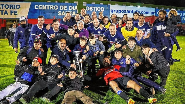 El Pistolero se qued&oacute; con la Copa de Plata de la Senior.