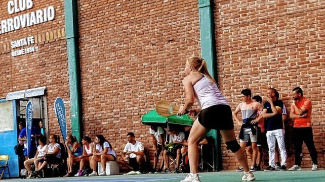 Más de 300 deportistas se dieron cita en el Campeonato Argentino de Tenis Criollo que tuvo como sede a la ciudad de Santa Fe.