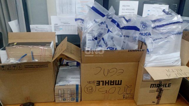 Los elementos secuestrado durante los allanamientos a la empresa denunciada por administración fraudulenta. 