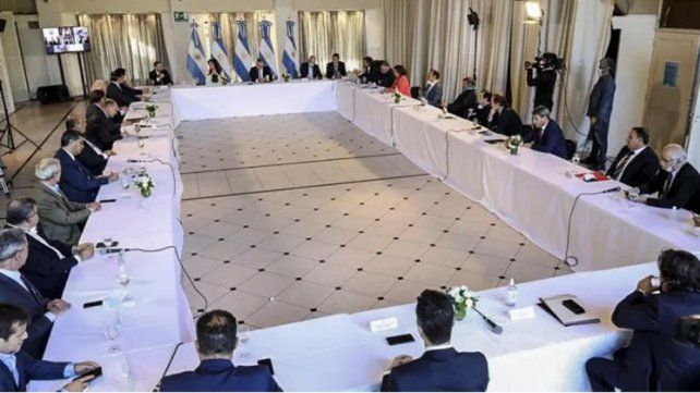 Los 24 gobernadores pidieron unidad ante la pandemia