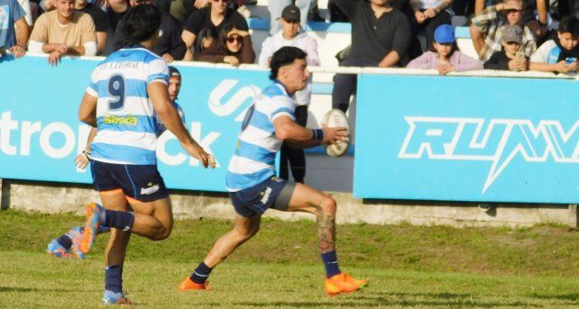 Con 24 años y estudiante de recursos humanos es uno de los jugadores más experimentados en el Gitano.