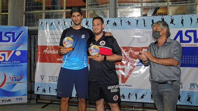 Los entrenadores Diego Merl&iacute; (Banco Provincial), y Mat&iacute;as Albrecht (Libertad de San Jer&oacute;nimo Norte) fueron destacados como los mejores entrenadores.