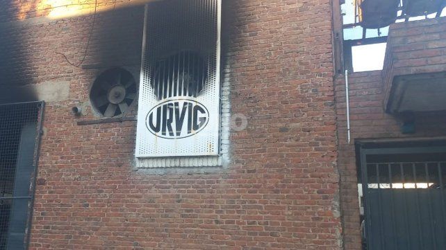 Un incendio generó alarma este miércoles por la noche en una fábrica metalúrgica