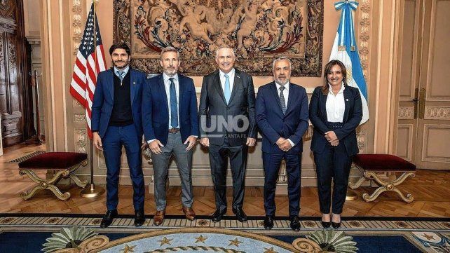 Con foco en la seguridad y el comercio, Pullaro se reuni&oacute; con el embajador de Estados Unidos.