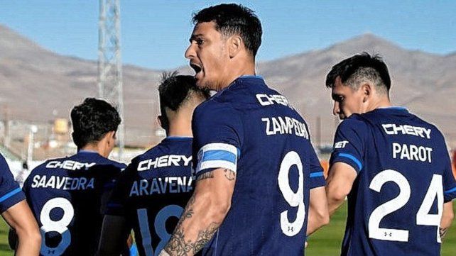 Fernando Zampedri, capitán de Universidad Católica, otro apellido que suma Unión en el mercado de pases.