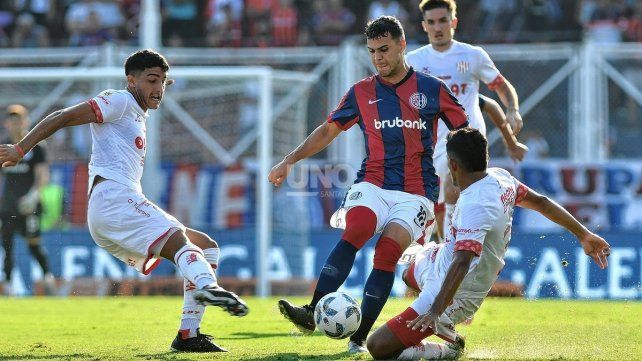 Ariel Penel tiene un antecedente en un partido entre Uni&oacute;n y San Lorenzo, que empataron sin goles en el Nuevo Gas&oacute;metro.