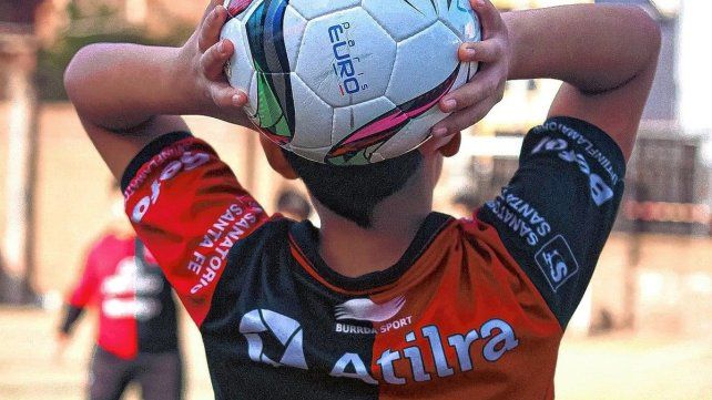 El presidente de Colón, Víctor Godano, dio su postura sobre el convenio con Unión sobre algunos juveniles que pidieron irse libres.