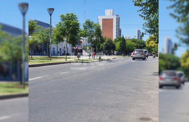 Los hundimientos sobre la carpeta asf&aacute;ltica en el carril sur de Bulevar, se registran al 3.100, a la altura del Ministerio de la Producci&oacute;n, y al 1.600, frente a la Plaza Pueyrred&oacute;n.