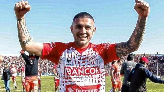 Instituto le cerr&oacute; a Giuliano Cerato por ahora la puerta de salida a Uni&oacute;n.&nbsp;