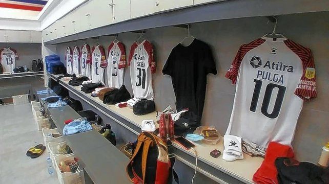 El plantel seguir&aacute; sin concentrar para los partidos de local. Algo en lo que hizo foco Eduardo Dom&iacute;nguez. Foto: prensa Col&oacute;n