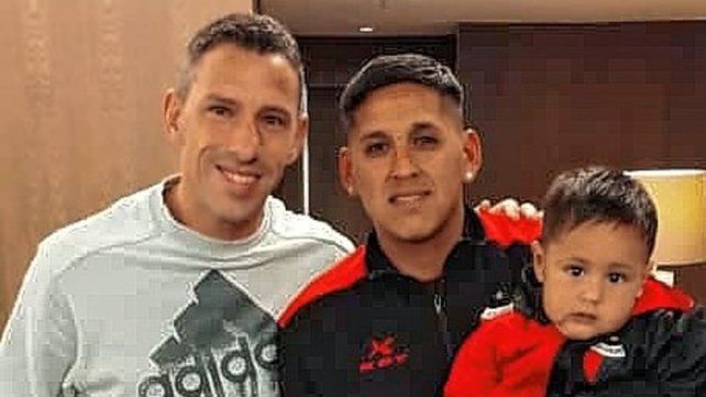 Toto Iñiguez se encontró con Maximiliano Rodríguez en la previa de los premios The Best.