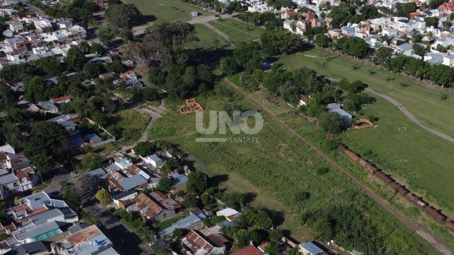 La Carbonilla, un asentamiento irregular con más de 30 años de historia emplazado en el corazón de la Estación Belgrano, definido por Nación como Barrio Popular.