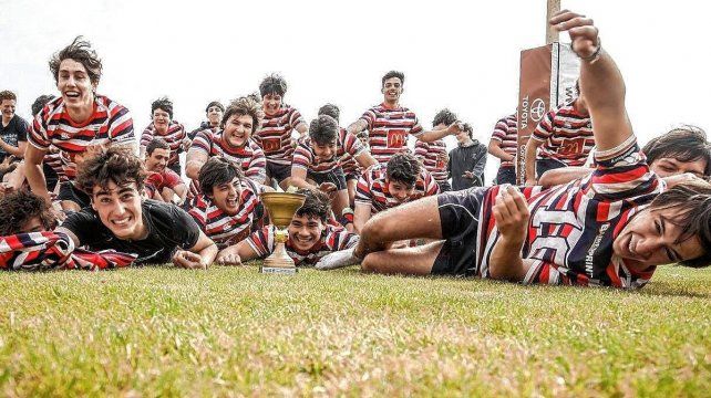 En Sauce Viejo, los Menores de 17 de Santa Fe Rugby Club vencieron al clásico rival, CRAI, por 26 a 22 y festejaron el campeonato.