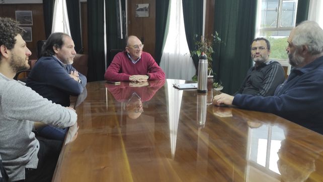 Autoridades de Vialidad Nacional se reunieron con especialistas en puentes que llegaron desde Buenos Aires.