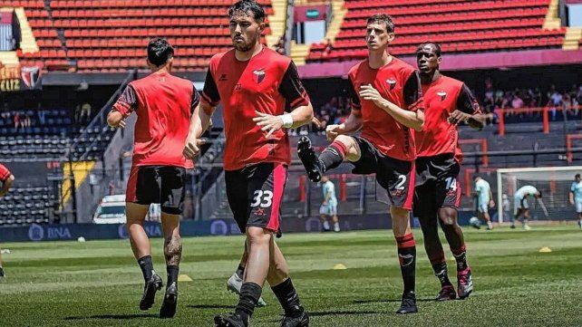 Facundo Garc&eacute;s falt&oacute; a varios entrenamientos en Col&oacute;n esperando por su venta a Alav&eacute;s de Espa&ntilde;a.