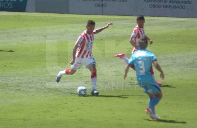 Gabriel Carabajal dispuso de una chance clara que le tap&oacute; Gagliardo.
