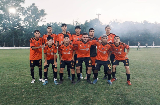 Las Flores II hizo una gran campaña pero no pudo frente al conjunto de Ángel Gallardo. Las Flores II hizo una gran campaña pero no pudo frente al conjunto de Ángel Gallardo.