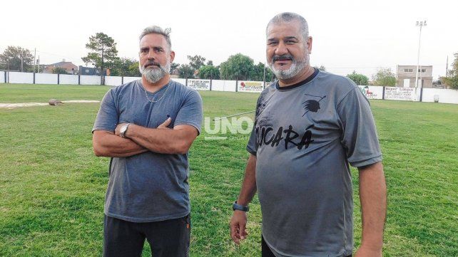 El Gringo Bonzzi cuenta con un muy buen grupo conformado por Ramón Gamba y Cesar Espinoza como ayudantes de campo.