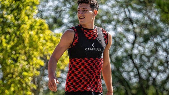 Racing habría pagado el 50% del pase de Tomás Chancalay, que finalmente dejaría Colón.