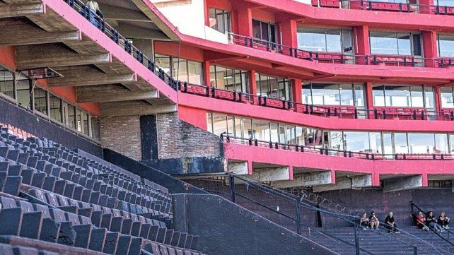 Colón dio detalles para vender palcos y plateas de cara al partido ante Atlético Tucumán.