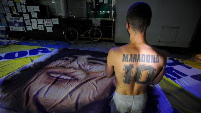 Mat&iacute;as Morla visit&oacute; a Diego Maradona en la Cl&iacute;nica Olivos