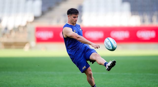 El tucumano Tomás Albornoz en el Captain's Run desarrollado en la previa al choque con Sudáfrica.