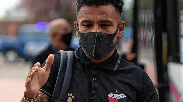 Wilson Morelo tiene contrato hasta diciembre de 2022 e Independiente Santa Fe debería presentar una oferta si lo quiere.  Foto: prensa Colón