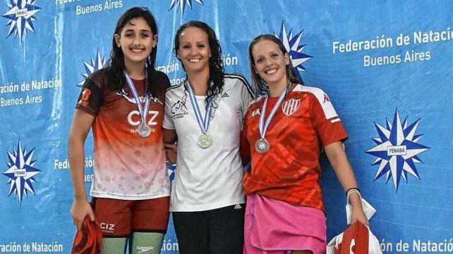 Candela Giordanino de Unión, entrenada por Adrián Tur, se destacó en la prueba de los 800 metros libre en Parque Roca.