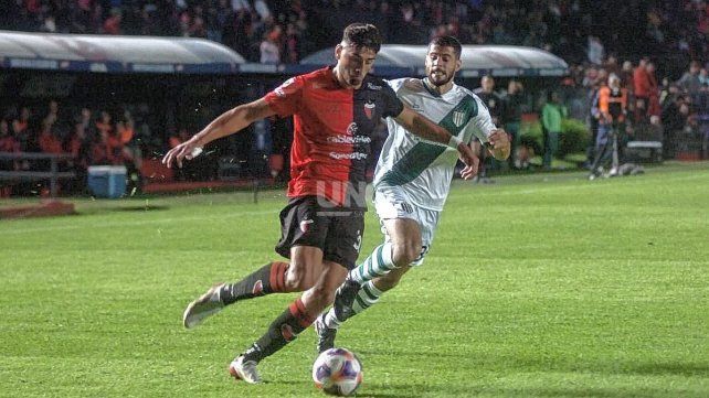 Santiago Pierotti (foto) y Baldomero Perlaza tienen cuatro amarillas en Col&oacute;n de cara al duelo ante Instituto.