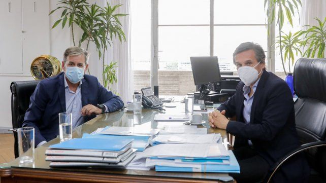 El intendente santafesino estuvo en Buenos Aires, donde solicitó infraestructura y recursos que sirvan para mantener el ritmo de obras en la ciudad