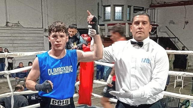 El representante del Olimboxing, el Colo Ferrero, le gan&oacute; por decisi&oacute;n un&aacute;nime a Briana Paiz.
