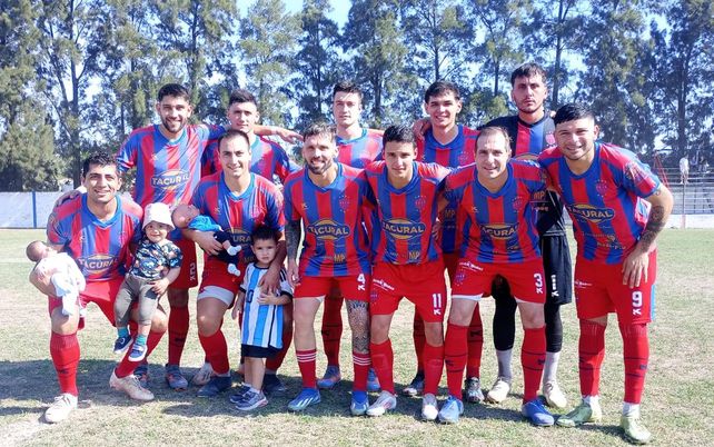 En Recreo Sur, La Perla del Oeste dobleg&oacute; a Cicl&oacute;n Racing y se arrima a la punta de la Liga Santafesina.