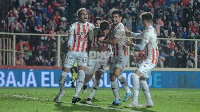 Nardoni fue la figura de Unión en el triunfo ante Sarmiento.