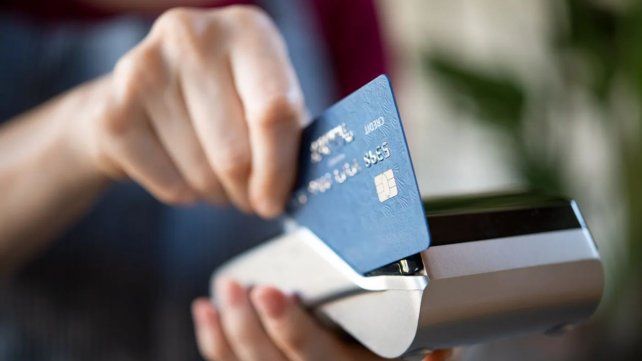 El programa Cuota Simple con compras con tarjeta de crédito.