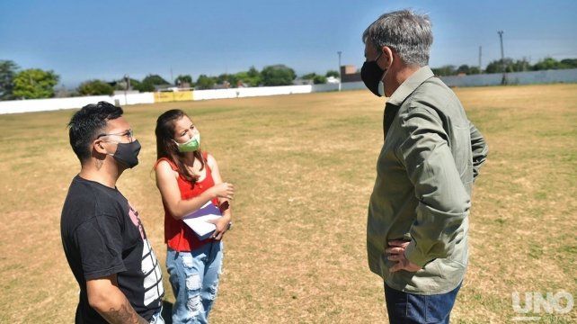 La Municipalidad dispuso un aporte no reintegrable de 50 mil pesos a instituciones deportivas de la ciudad, y Los Canarios fue uno de los beneficiarios.