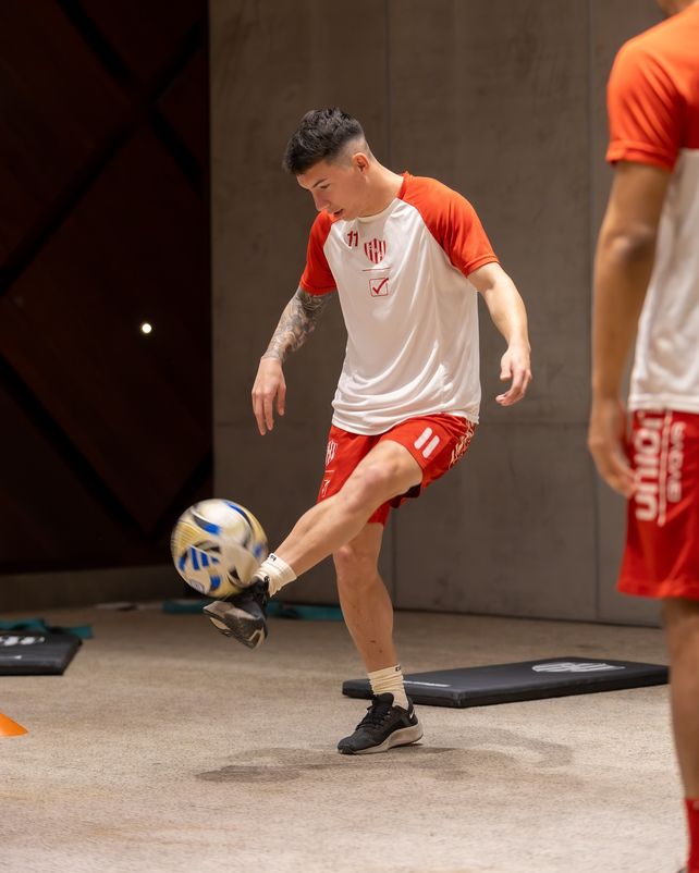 Uni&oacute;n apunta a mejorarle el sueldo a Mateo Del Blanco.