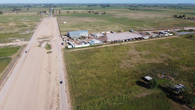 El obrador que se montó sobre la ruta 70 quedó practicamente desmantelado. Foto Archivo UNO